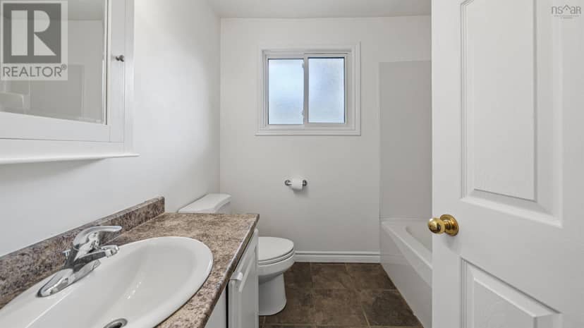 157 Alder Crescent — photo 14 of 40
