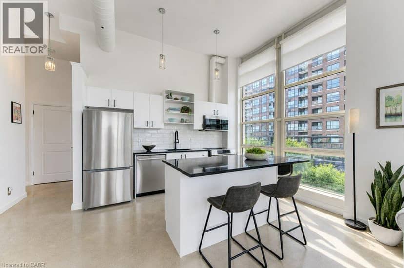 410 KING Street W Unit# 614 — photo 7 of 38