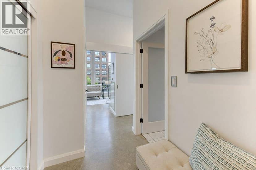 410 KING Street W Unit# 614 — photo 4 of 38