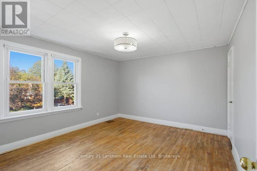 1 Clarke Boulevard — photo 19 of 34