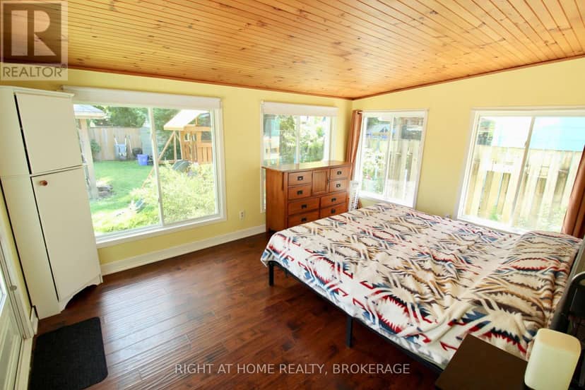 711 John Street — photo 11 of 34