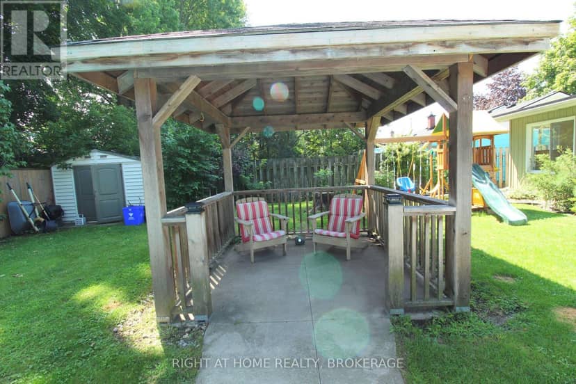 711 John Street — photo 30 of 34