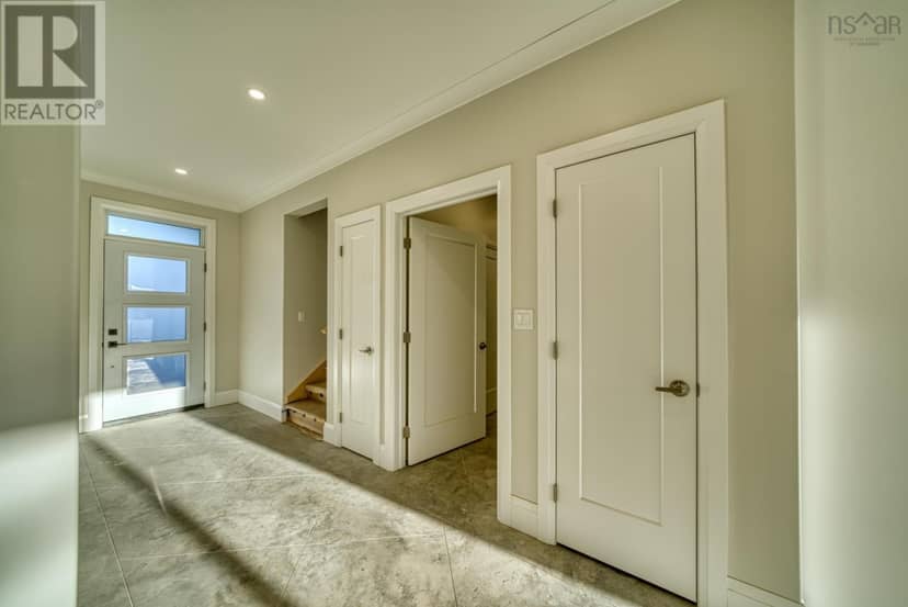17 Soleil Crescent — photo 27 of 40