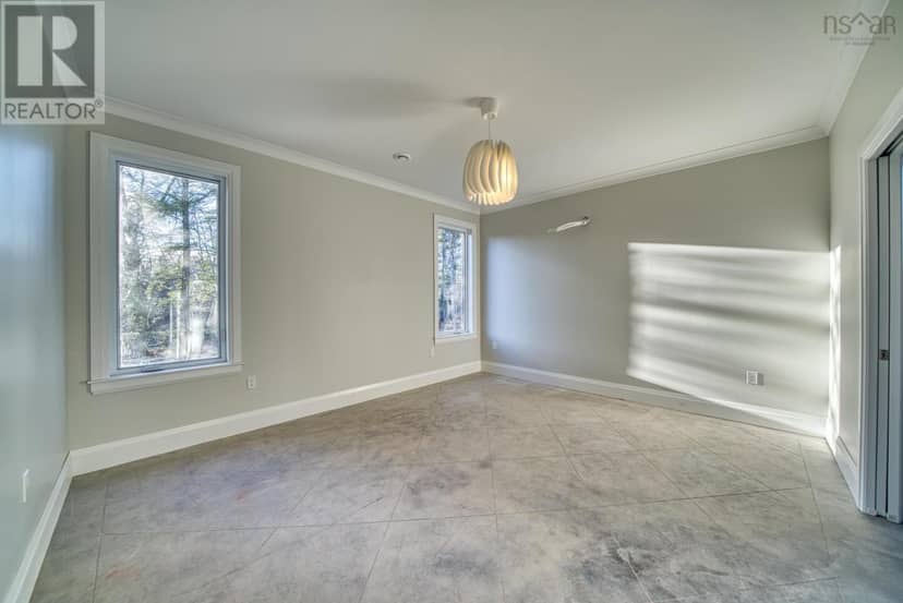 17 Soleil Crescent — photo 30 of 40