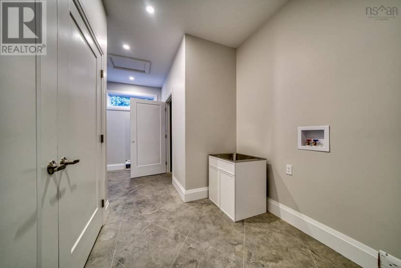 17 Soleil Crescent — photo 39 of 40