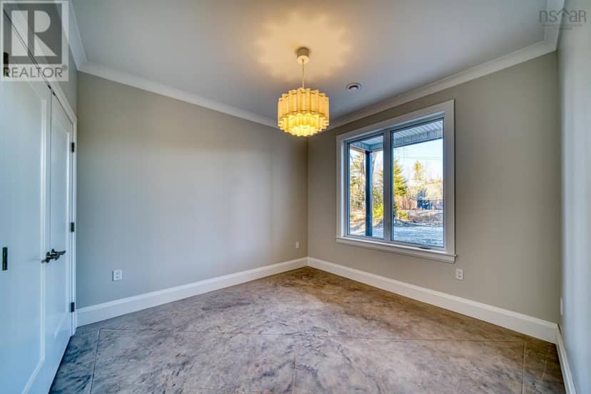 17 Soleil Crescent — photo 29 of 40