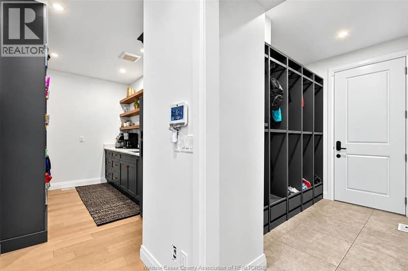 1420 Mullins Drive — photo 18 of 40