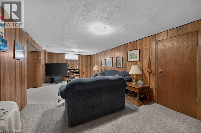 5 KENTLEY Drive — photo 28 of 40