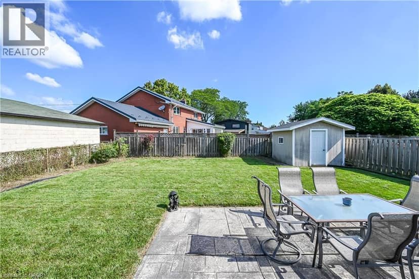 5 KENTLEY Drive — photo 38 of 40
