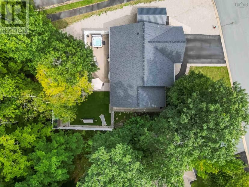 200 Winburn Avenue — photo 35 of 37
