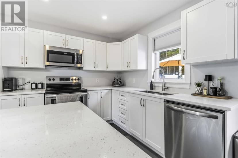 200 Winburn Avenue, Bridgewater, photo 8