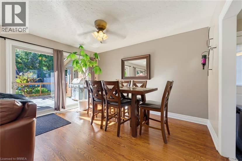 27 BRIER Crescent — photo 14 of 40