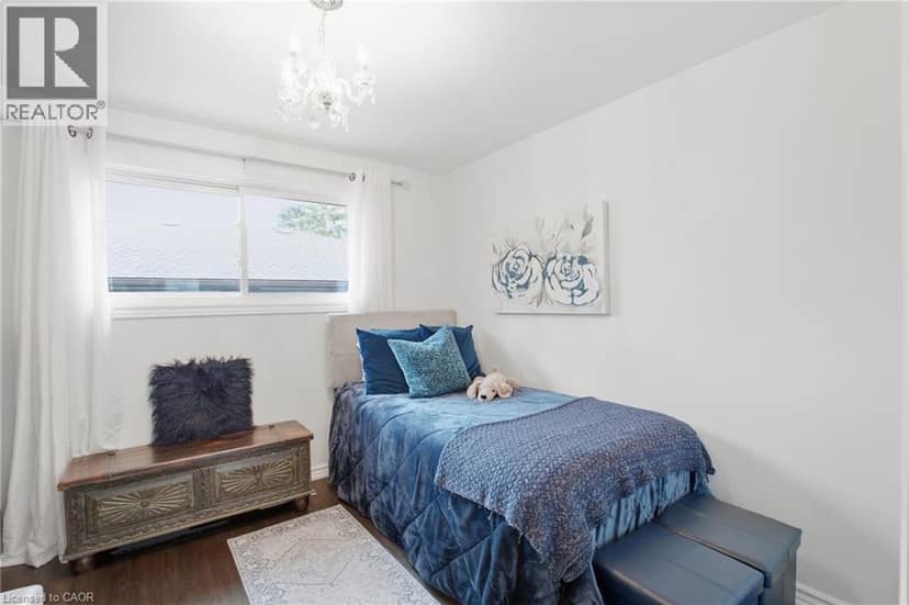 22 SYCAMORE Street — photo 19 of 33