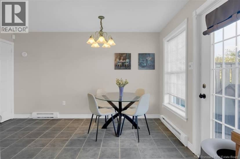 193 King St West — photo 10 of 40