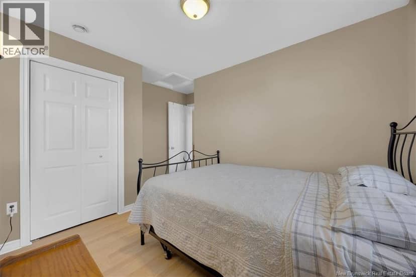 193 King St West — photo 17 of 40