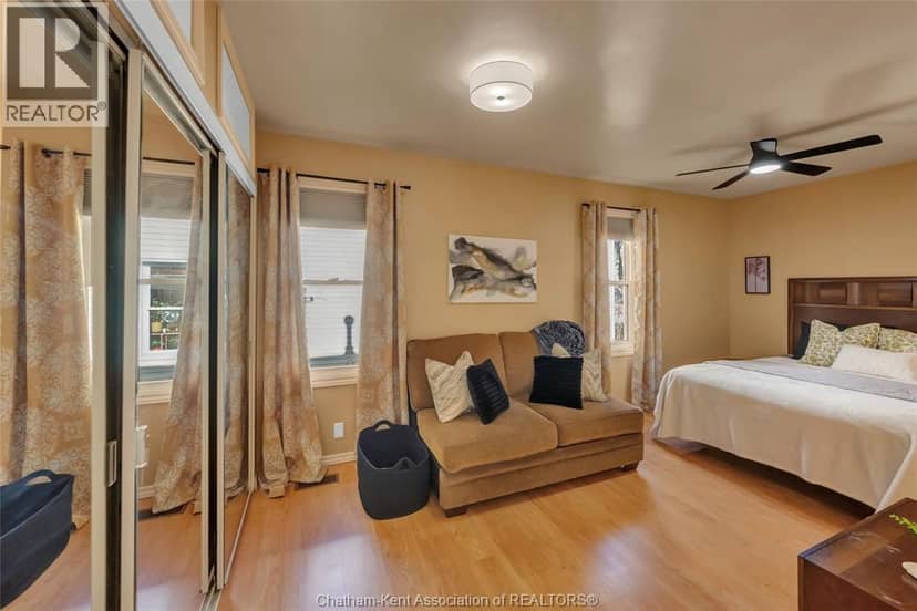 44 Drummond STREET — photo 23 of 40