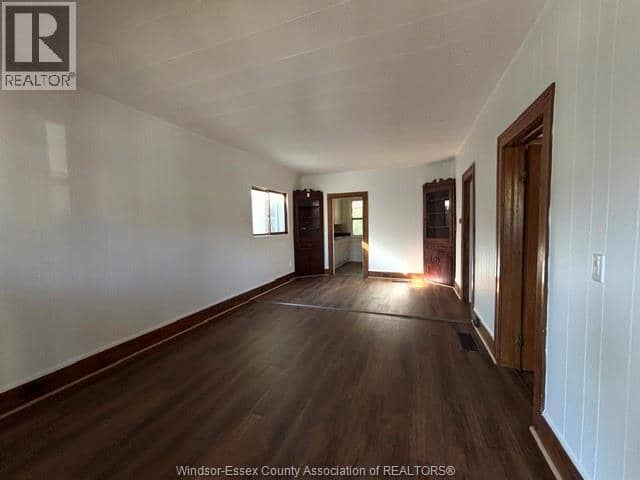 410 Caroline — photo 13 of 17