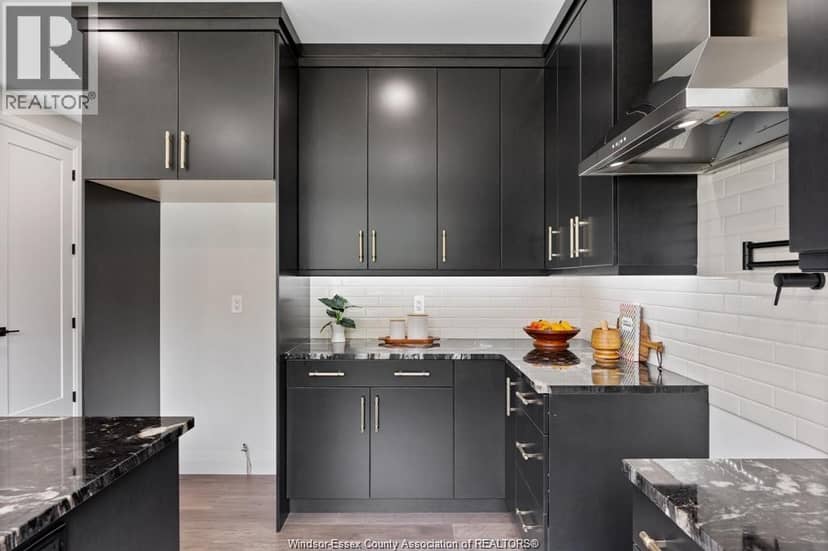 4410 Caterina — photo 10 of 40