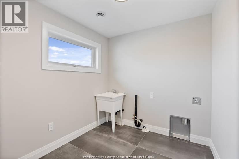 4410 Caterina — photo 28 of 40