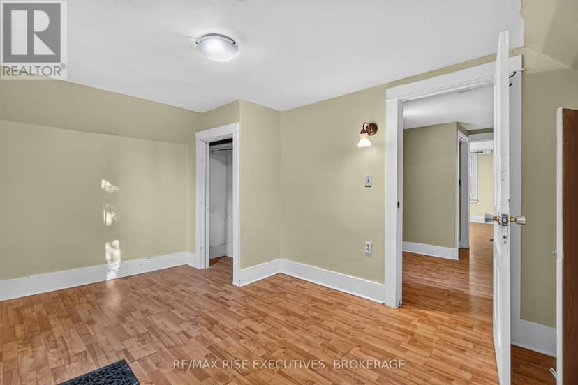 273 College Street — photo 25 of 35