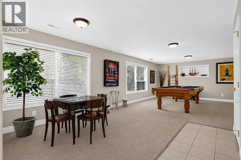 44 Strathlea Close SW — photo 24 of 37