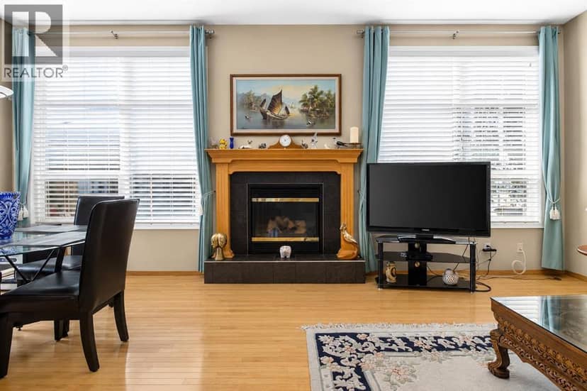 44 Strathlea Close SW — photo 14 of 37