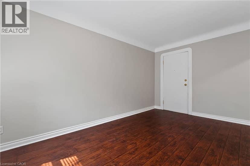 60 ROBINSON Street Unit# 104 — photo 24 of 40