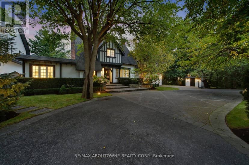 426 Trafalgar Road, Oakville