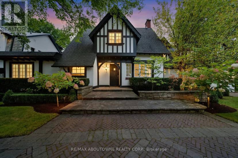 426 Trafalgar Road, Oakville, photo 2