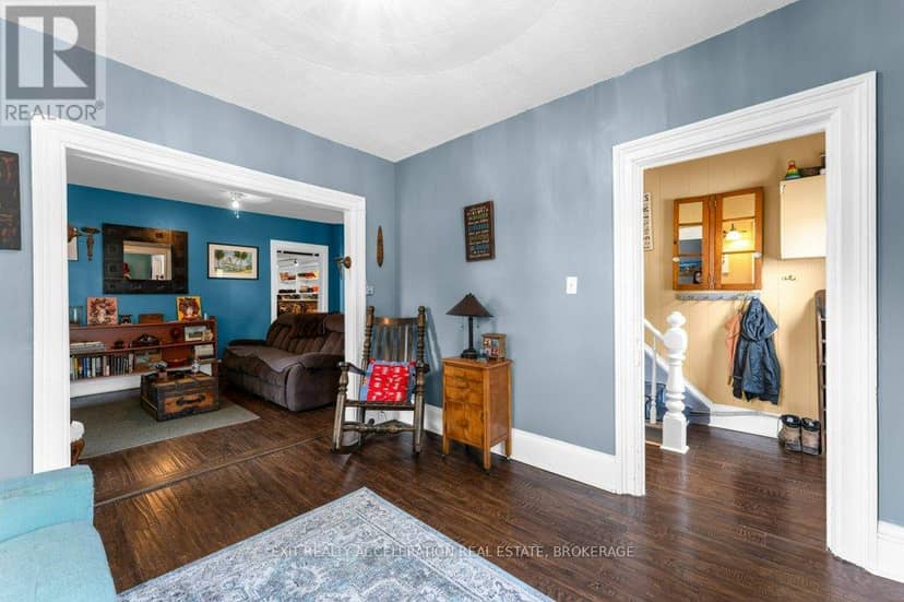 163 Green Street — photo 10 of 39