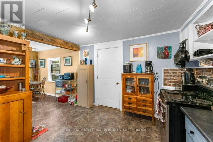 163 Green Street — photo 14 of 39