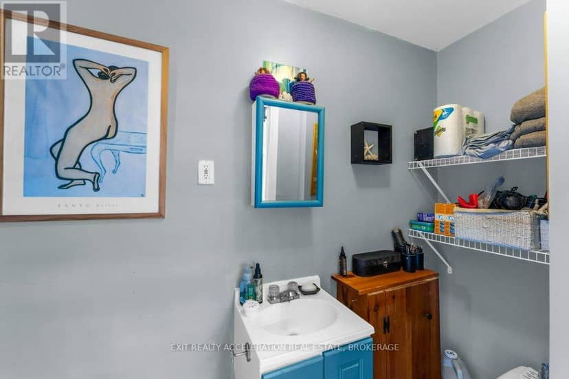 163 Green Street — photo 16 of 39