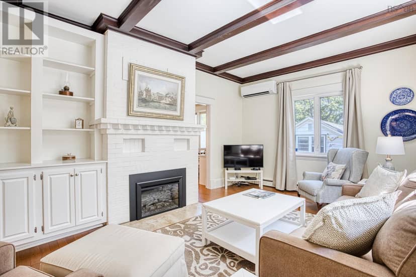 1079 Bellevue Avenue — photo 16 of 38