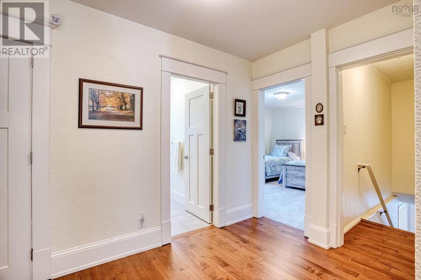 1079 Bellevue Avenue — photo 29 of 38