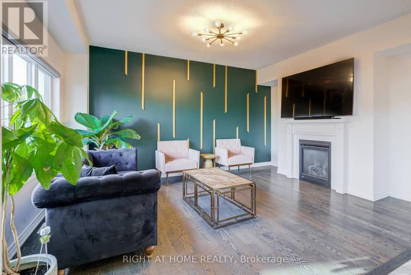 171 Crombie Street — photo 12 of 40