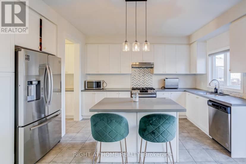 171 Crombie Street — photo 16 of 40
