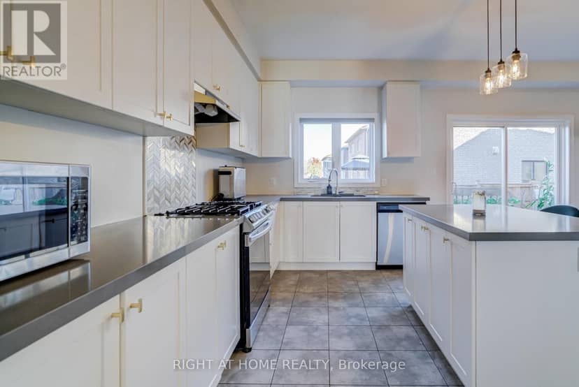 171 Crombie Street — photo 19 of 40