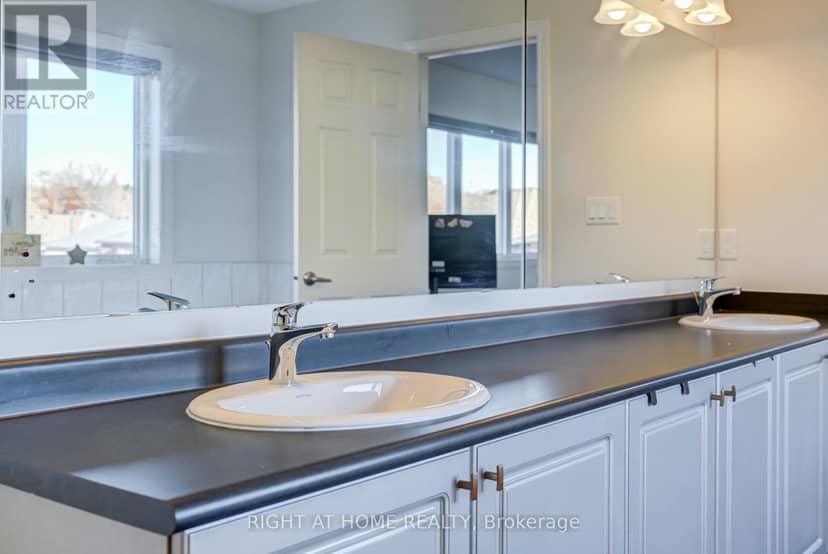 171 Crombie Street — photo 29 of 40