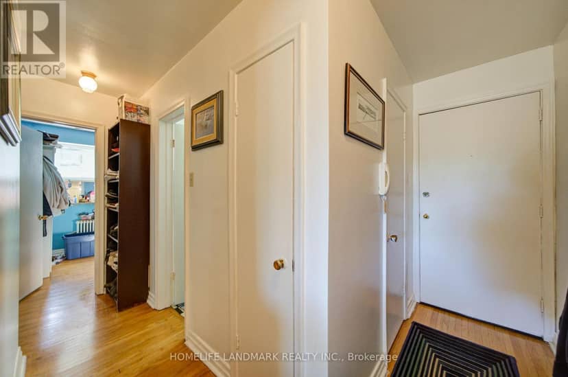 827 Cosburn Avenue — photo 15 of 39