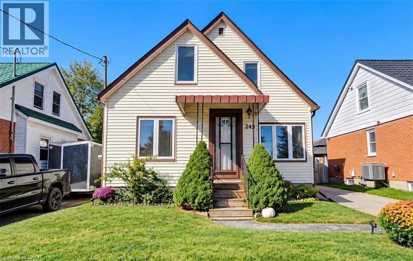 243 EDWIN Street — photo 3 of 40