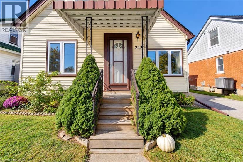 243 EDWIN Street — photo 2 of 40