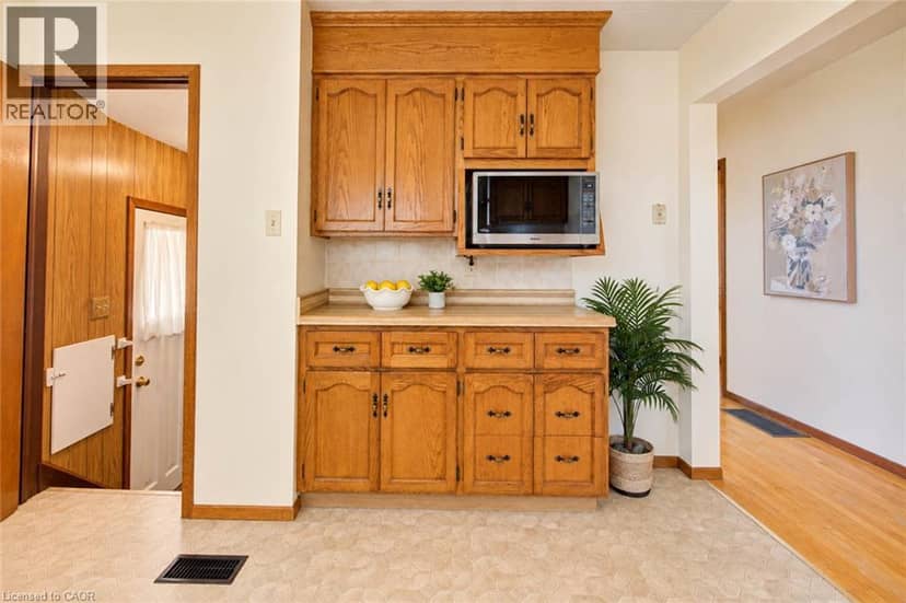 243 EDWIN Street — photo 20 of 40