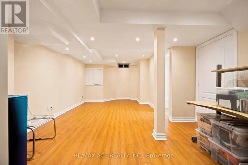 16 White's Hill Avenue — photo 21 of 28