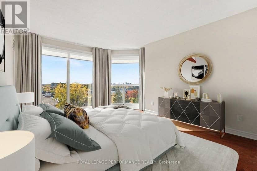 507 - 545 St Laurent Boulevard — photo 10 of 24