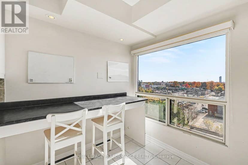 507 - 545 St Laurent Boulevard — photo 9 of 24
