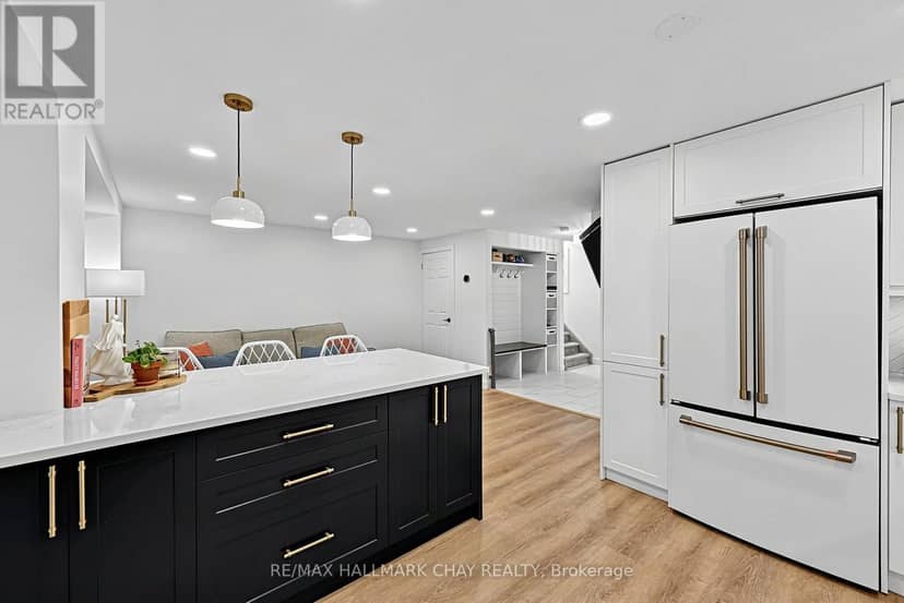 3 - 38 Kenwell Crescent — photo 12 of 28