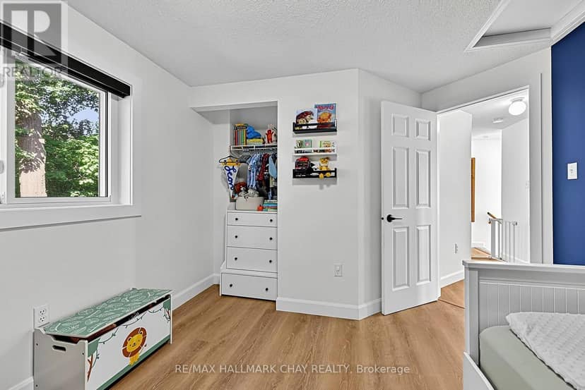 3 - 38 Kenwell Crescent — photo 17 of 28