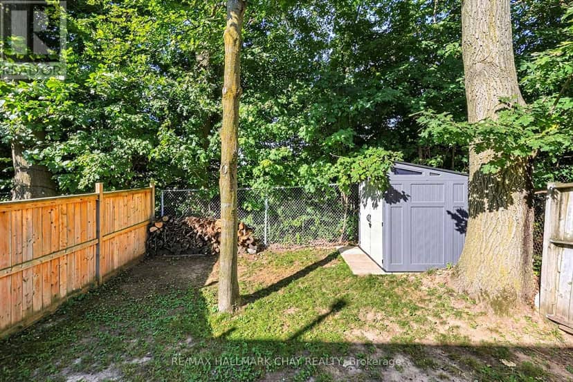 3 - 38 Kenwell Crescent — photo 24 of 28