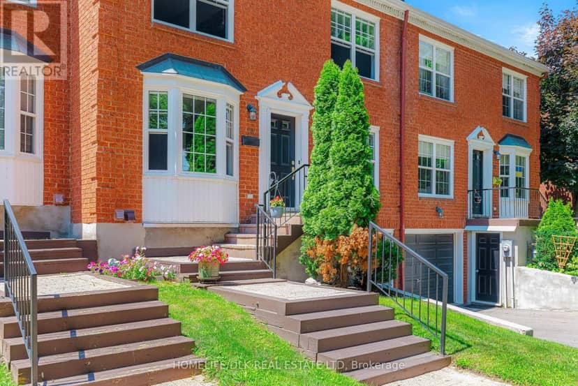 18 Country Club Place, Elizabethtown-Kitley