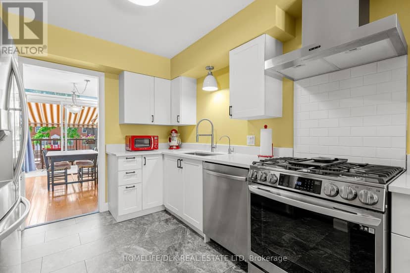 18 Country Club Place — photo 14 of 40